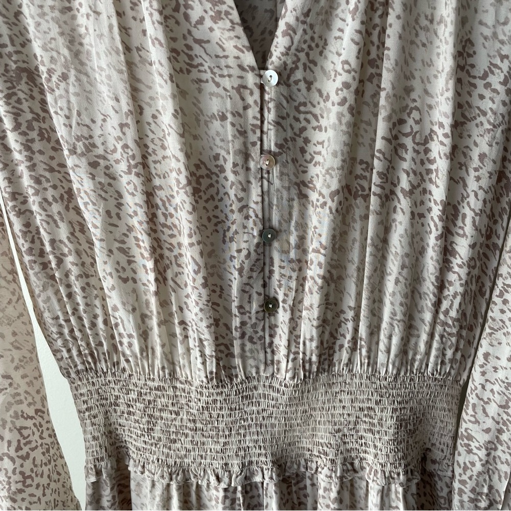 Rails Jasmine Dress Mini Tan Watercolor Leopard Animal Print Smocked Size Medium - Picture 6 of 9